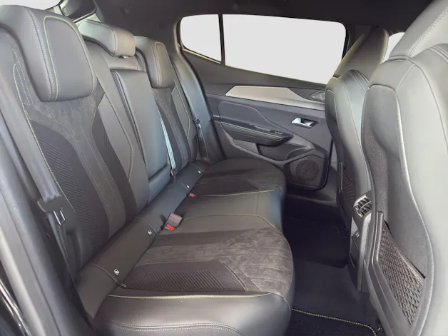 Peugeot 408 1.2 Hybrid GT Exclusive