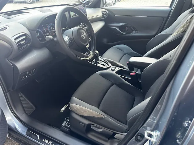 Toyota Yaris Cross 1.5 VVT-i HSD Premium AWD-i