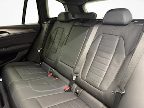 https://vehicle.imgix.net/4434965/c5416ba5-90b5-48de-be7d-c4e24788cd7b.jpg