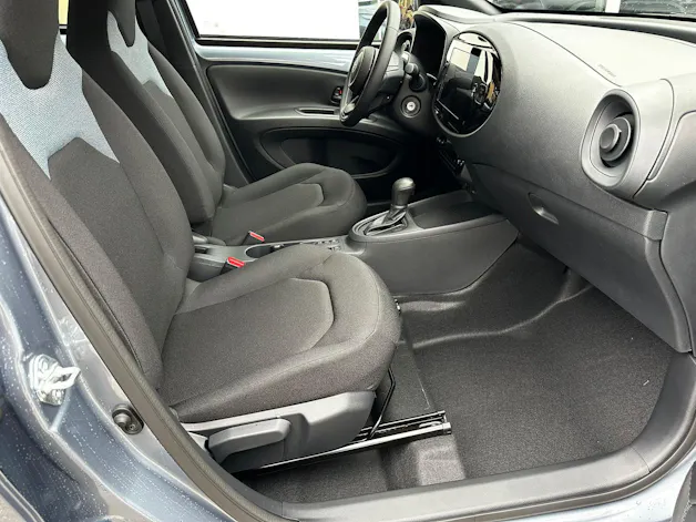 Toyota Aygo X 1.5 VVT-i HSD Comfort
