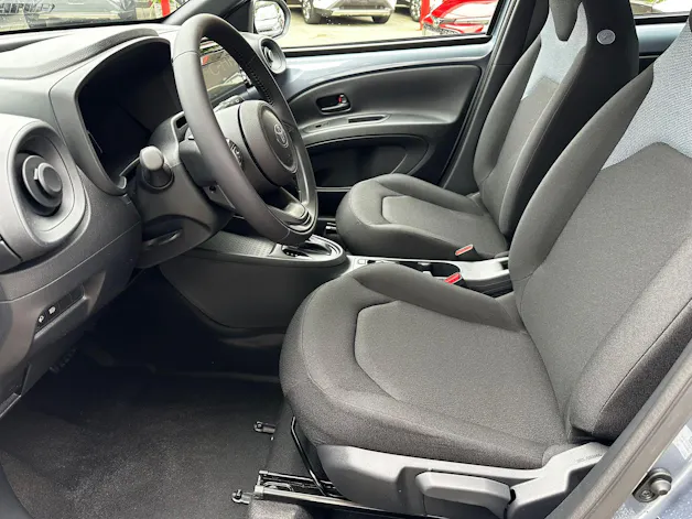 Toyota Aygo X 1.5 VVT-i HSD Comfort