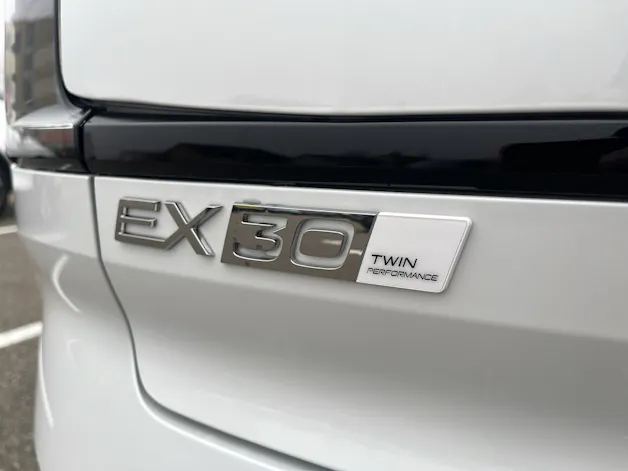 Volvo EX30 E60 Twin Ultra Performance AWD