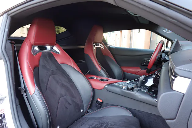 Toyota Supra GR 2.0i Turbo Sport Automat 8 - "CH Auto * Covering * Full Carbone * Jantes Concaver"