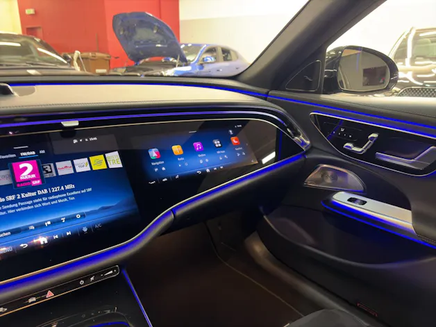 Mercedes-Benz E 450 d 4M - AMG / DISTRONIC / 360 Grad Kamera / Soundsystem / Superscreen