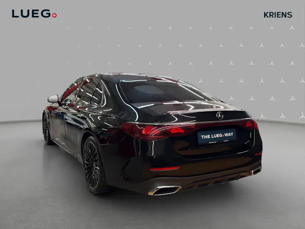 Mercedes-Benz E 450 d 4M - AMG / DISTRONIC / 360 Grad Kamera / Soundsystem / Superscreen
