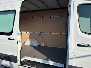 MERCEDES-BENZ Sprinter 319 CDI Standard 9G-TRONIC