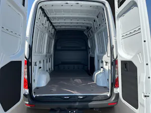 MERCEDES-BENZ Sprinter 317 CDI Standard 9G-TRONIC