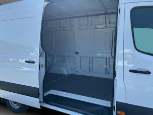 MERCEDES-BENZ Sprinter 317 CDI Standard 9G-TRONIC