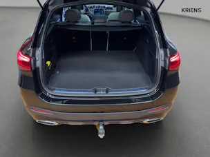 MERCEDES-BENZ GLC 300 4M - AMG / DISTRONIC / 360 Grad Kamera / Panorama-Dach / Soundsystem
