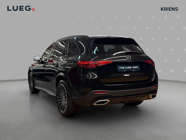 Mercedes-Benz GLC 300 4M - AMG / DISTRONIC / 360 Grad Kamera / Panorama-Dach / Soundsystem
