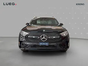 MERCEDES-BENZ GLC 300 4M - AMG / DISTRONIC / 360 Grad Kamera / Panorama-Dach / Soundsystem