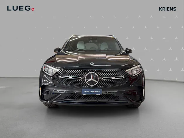 Mercedes-Benz GLC 300 4M - AMG / DISTRONIC / 360 Grad Kamera / Panorama-Dach / Soundsystem