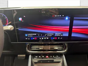 MERCEDES-BENZ GLB 220 AMG Line 4Matic