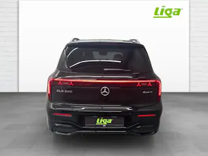 MERCEDES-BENZ GLB 220 AMG Line 4Matic