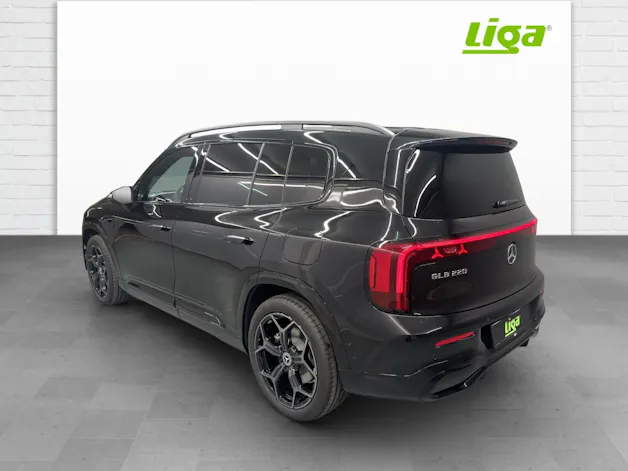 Mercedes-Benz GLB 220 AMG Line 4Matic