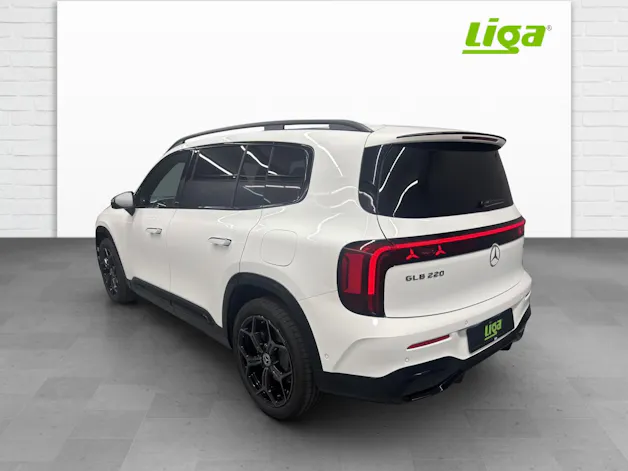 Mercedes-Benz GLB 220 AMG Line 4Matic