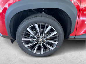 Fahrzeugbild TOYOTA Yaris Cross 1.5 VVT-i HSD Premium AWD-i