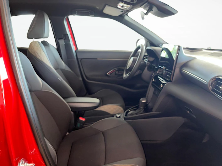 Fahrzeugbild TOYOTA YARIS CROSS