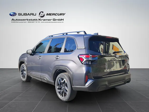 Subaru Forester Station 2.0i e-Boxer Swiss Plus