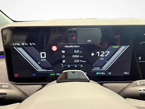 https://vehicle.imgix.net/4435312/20cc4d02-c41c-4cc5-ac5a-7227776bde58.jpg
