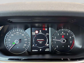 https://vehicle.imgix.net/4435316/f3a9ce59-dd70-4bb1-8c85-5e06971b0cb0.jpg
