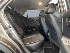 https://vehicle.imgix.net/4435324/1da1eef8-1da6-451f-b7b7-f493011b9e20.jpg