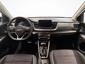 https://vehicle.imgix.net/4435324/945568b8-ae03-4a11-ae4b-a26fc3aa69ce.jpg