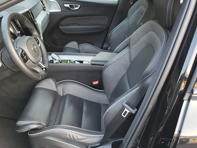 Volvo XC60 2.0 T8 TE XCENTRIC Black Edition eAWD