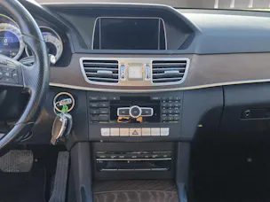 MERCEDES-BENZ E 200 Avantgarde Kombi