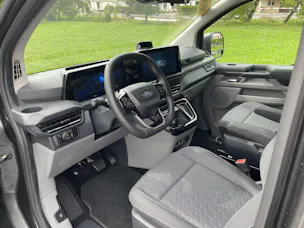 FORD Transit Custom Kombi 340 L1 2.5 Duratec 233PS Limited PHEV