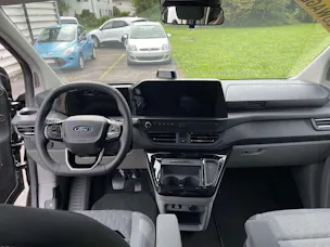 FORD Transit Custom Kombi 340 L1 2.5 Duratec 233PS Limited PHEV