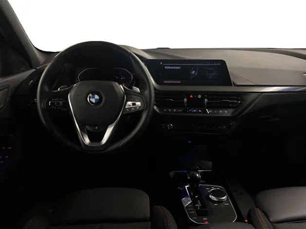 BMW 120d xDrive SAG