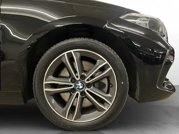 BMW 120d xDrive SAG