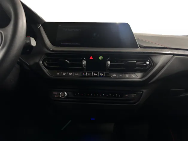BMW 120d xDrive SAG