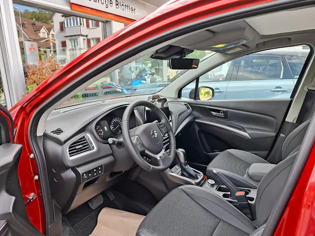 Suzuki S-Cross 1.4 T Piz Sulai Top Hybrid 4x4