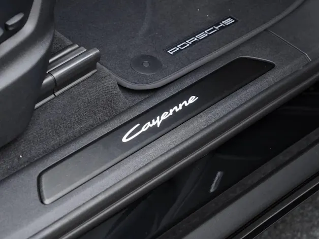 Porsche Cayenne E-Hybrid Coupé Black Edition