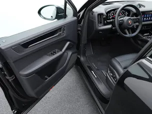 PORSCHE Cayenne E-Hybrid Coupé Black Edition