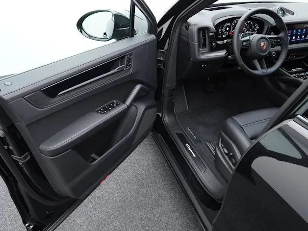 Porsche Cayenne E-Hybrid Coupé Black Edition