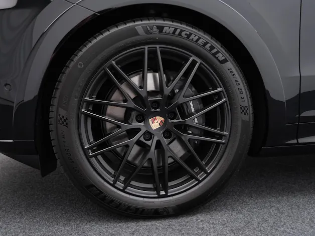 Porsche Cayenne E-Hybrid Coupé Black Edition