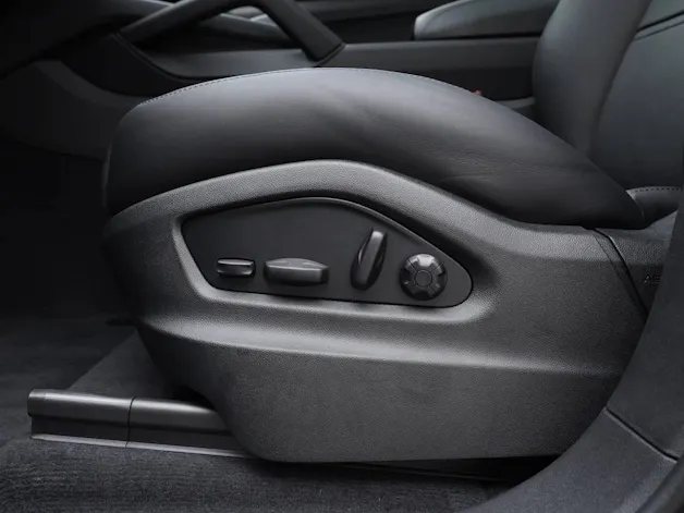 Porsche Cayenne E-Hybrid Coupé Black Edition