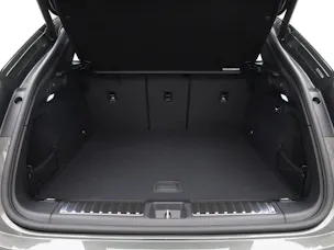 PORSCHE Macan 4