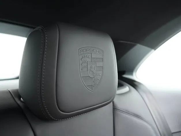 Porsche Macan 4