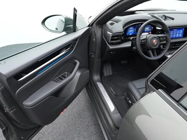 Porsche Macan 4