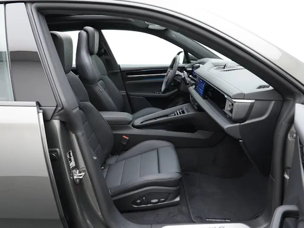 Porsche Macan 4