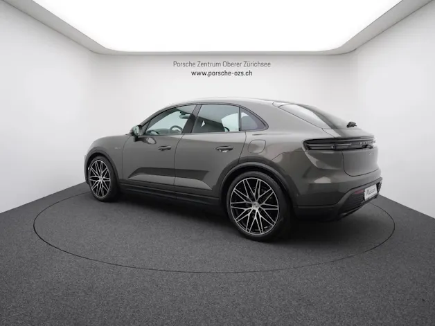 Porsche Macan 4