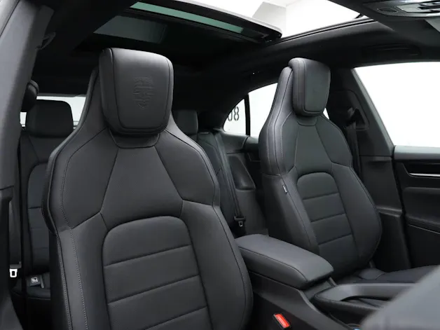 Porsche Macan 4