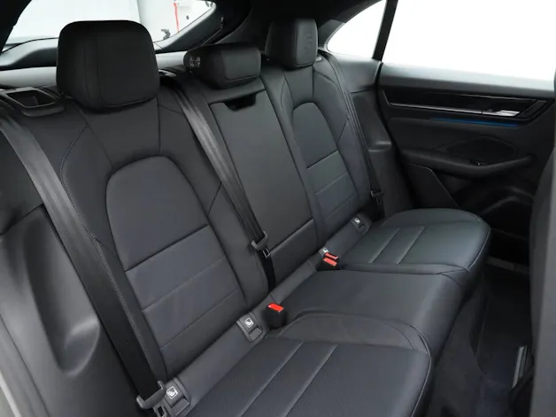 Porsche Macan 4