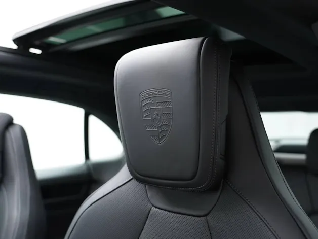 Porsche Macan 4