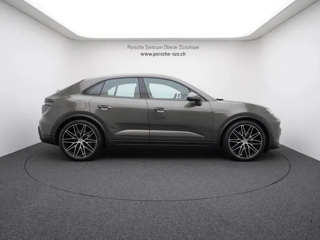 Porsche Macan 4