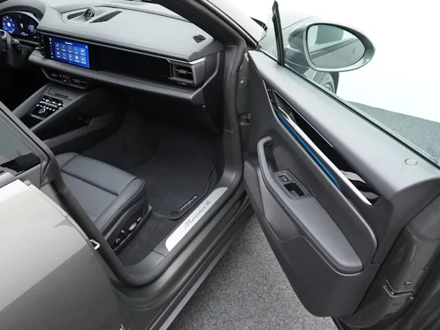 Porsche Macan 4